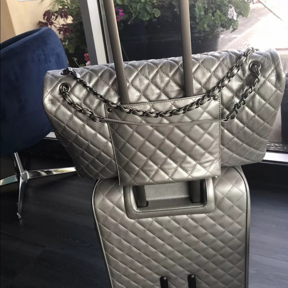 CHANEL TROLLEY CAVIAR LUGGAGE - Picture 3 of 8